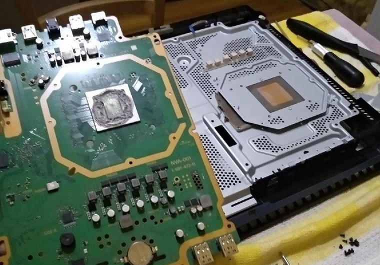 Опыт читателя: сложно ли заменить термопасту в Playstaion 4 pro?