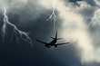 Если молния попадет в самолет: насколько это опасно?