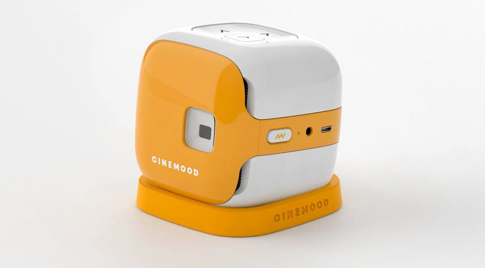 Российская компания представила первый в мире проектор по подписке