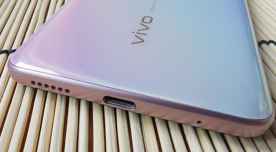 Обзор vivo V17: смартфон-бриллиант