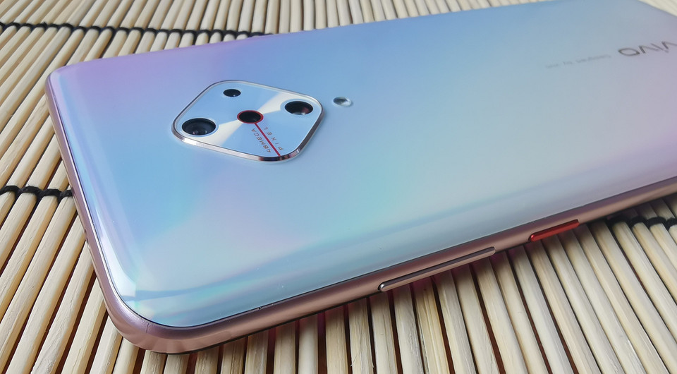 Обзор vivo V17: смартфон-бриллиант