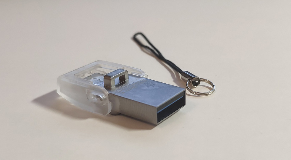 Флешка для смартфона: как она работает?