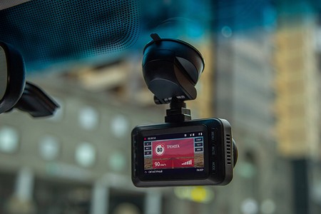 Видеорегистраторы с радар-детектором: рейтинг гибридов 2020