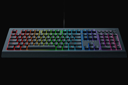 Обзор клавиатуры Razer Cynosa V2: и играть, и работать