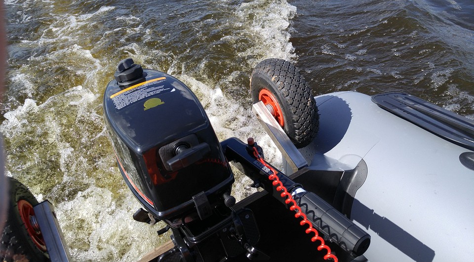 Двухтактные лодочные моторы с водяным охлаждением