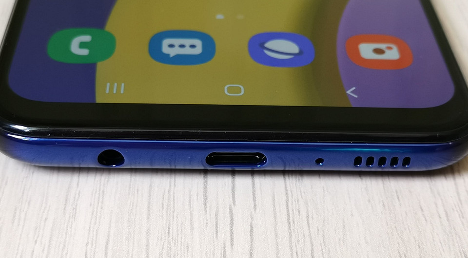 Обзор смартфона Samsung Galaxy M21: хороший дисплей и 6000 мАч