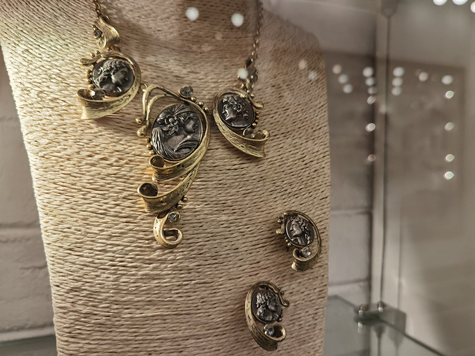 Обзор смартфона HONOR 30 Pro+: флагман с необычным дизайном