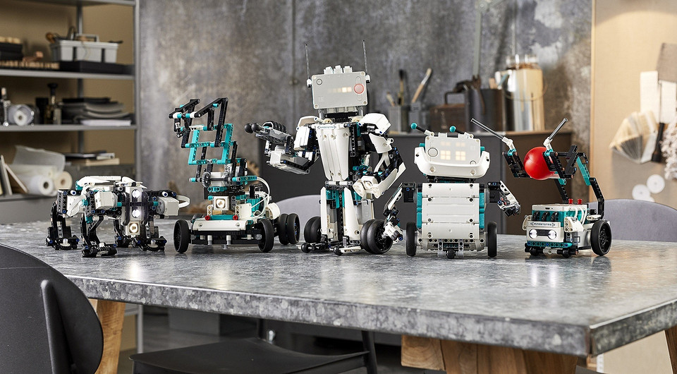 У LEGO появится еще один робот-конструктор, которым можно управлять со смартфона
