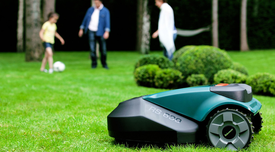 Робота-газонокосильщика теперь можно взять в аренду