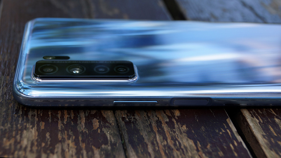 Тест и обзор Honor 30S: мощный универсал в зеркальных доспехах