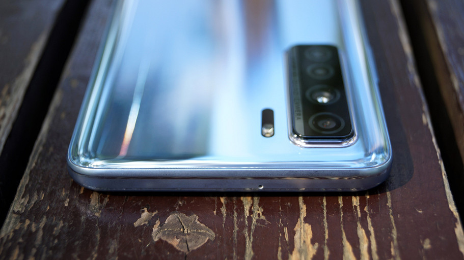 Тест и обзор Honor 30S: мощный универсал в зеркальных доспехах