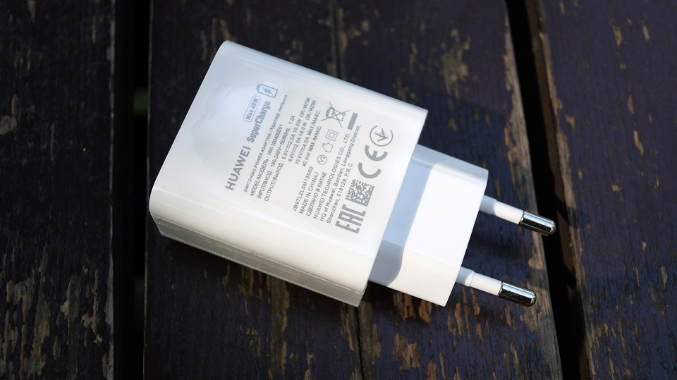 Тест и обзор Honor 30S: мощный универсал в зеркальных доспехах Тест и обзор Honor 30S: мощный универсал в зеркальных доспехах