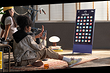 Samsung привезла в Россию телевизор, который умеет автоматически переворачиваться при просмотре вертикального видео