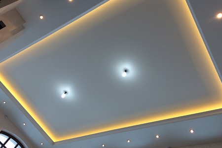 Можно ли монтировать распаечные коробки под подвесной потолок?