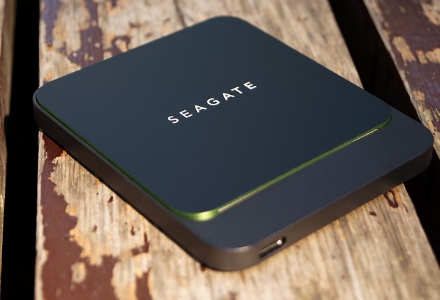 Тест внешнего накопителя Seagate BarraCuda Fast SSD: футуристический хранитель данных