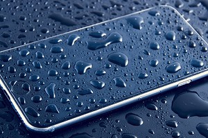 5 смартфонов с защитой от воды, которые вас не разорят