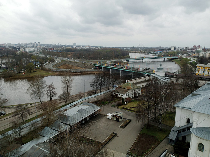 Обзор смартфона Infinix HOT 10 Play: большой экран и большая батарейка