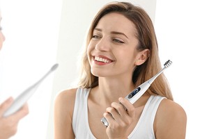 3 веские причины купить инновационную зубную щетку Oclean X Pro Elite