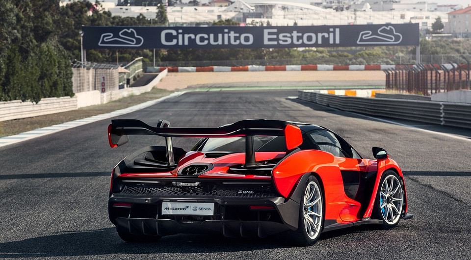 Чертова дюжина: 13 автомобилей с провальным дизайном