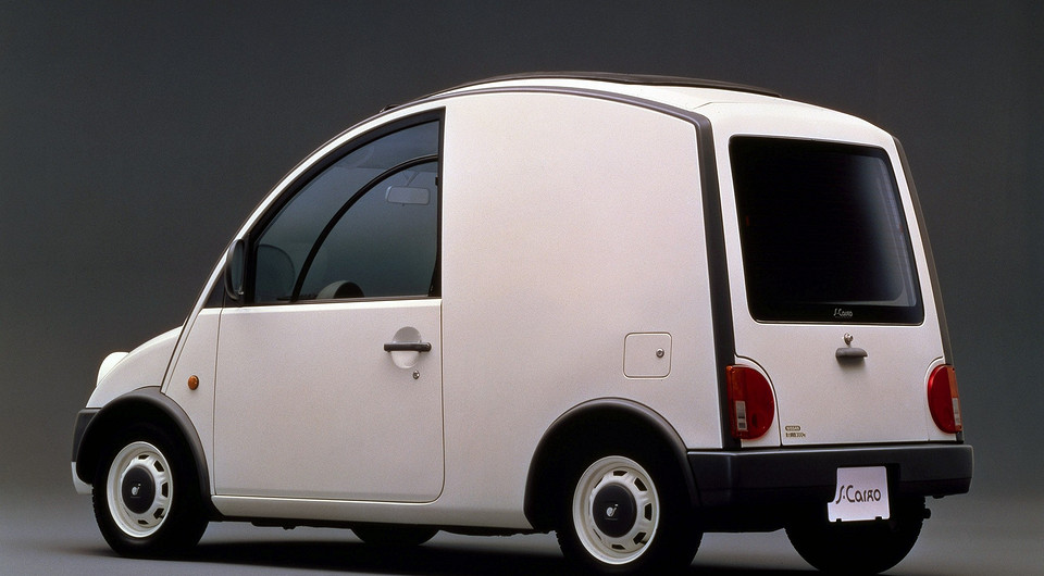 Чертова дюжина: 13 автомобилей с провальным дизайном