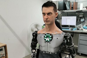 Российская компания создала эмоционального робота-гуманоида