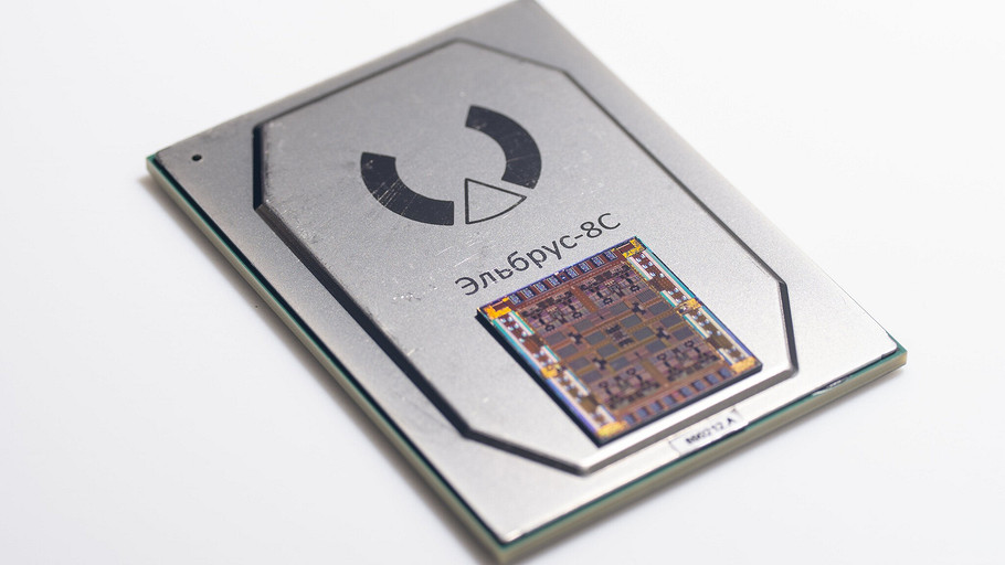 Опубликованы качественные фотографии российского процессора «Эльбрус-8С»