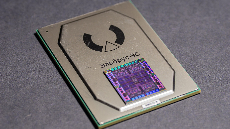 Опубликованы качественные фотографии российского процессора «Эльбрус-8С»