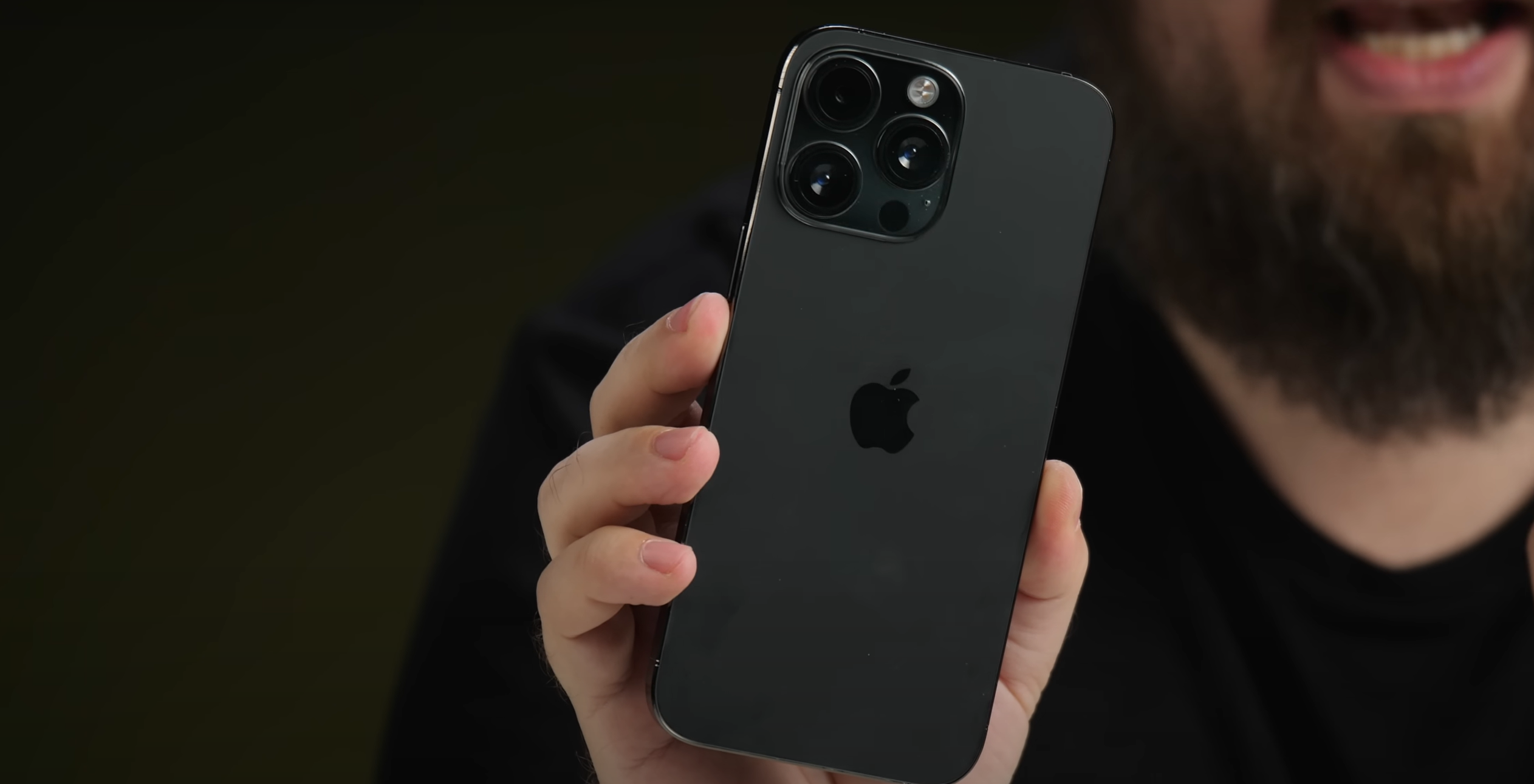 В продаже обнаружены iPhone XR в корпусе iPhone 14 Pro и дешевый клон  iPhone 14 Pro Max | ichip.ru