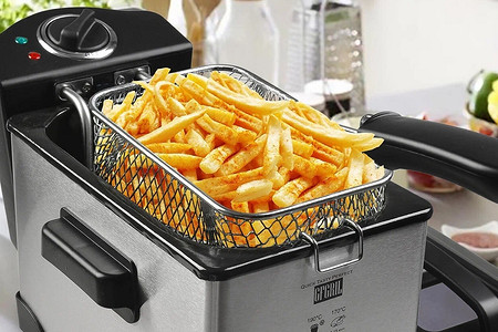 Как выбрать фритюрницу для дома: гайд и рейтинг моделей