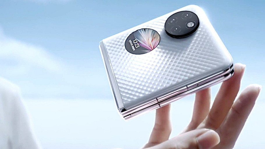 Стильный HUAWEI P50 Pocket с гибким дисплеем привезли в Россию — за него просят 129 999 рублей