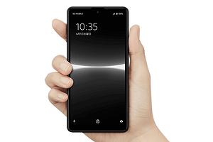 Sony представила бюджетный смартфон с экраном всего 5,5 дюйма