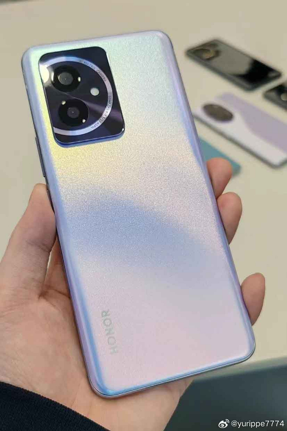 HONOR 100 Pro засветился на живых фотографиях до презентации