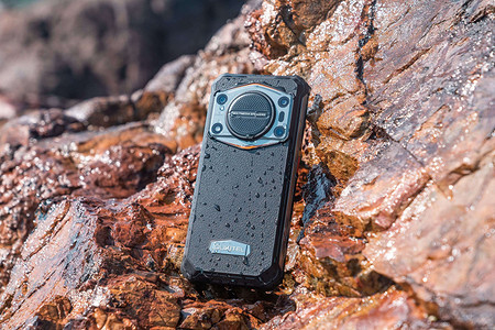 Топ-5 действительно неубиваемых смартфонов: брутальная подборка