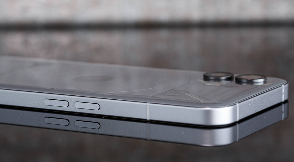 Nothing тизерит новый недорогой смартфон Nothing Phone (2a)