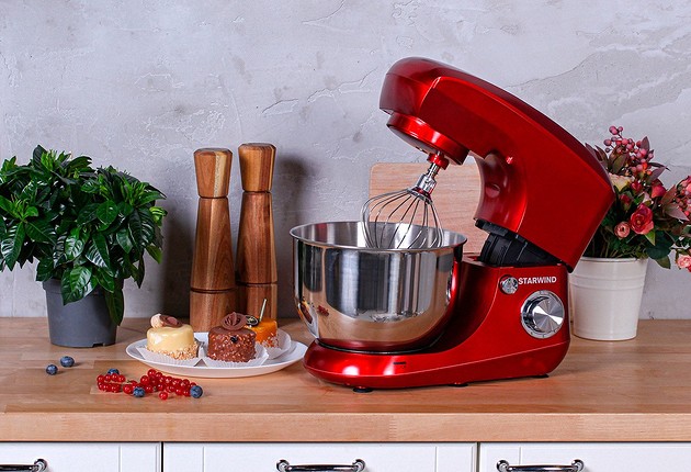 Скучно не будет: 8 ярких моделей кухонной техники