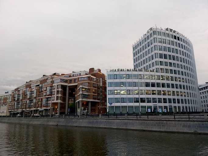 Обзор смартфона TECNO Spark Go 2023: бюджетник нашего времени