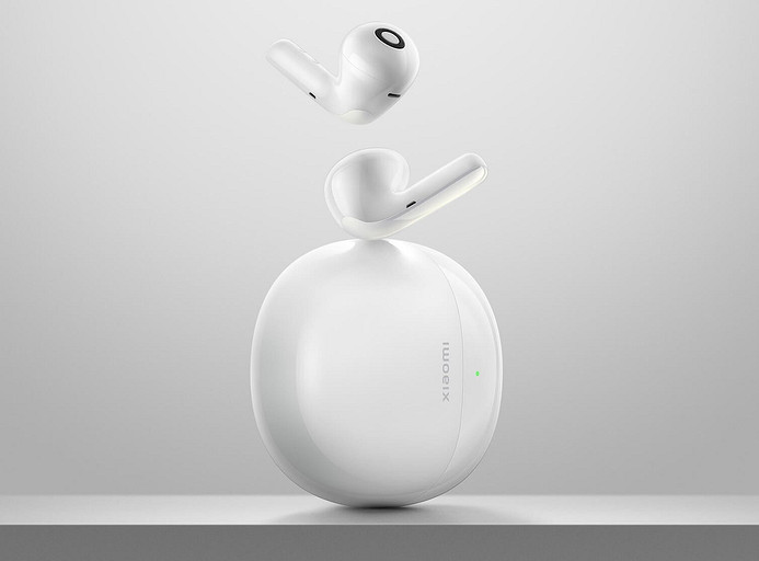 Стильные беспроводные наушники Xiaomi Buds 4 с системой активного шумоподавления уже продаются в России — стоят 12 499 рублей