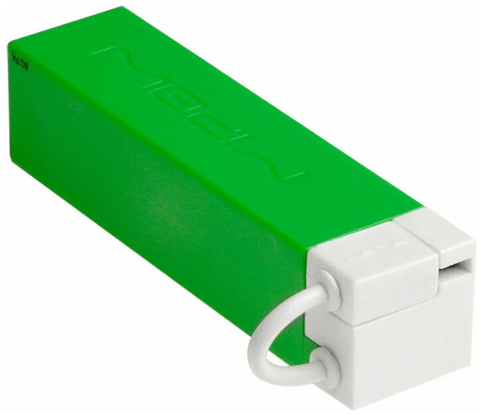 емкость — 2600 мАч;максимальный ток — 1 Австроенный кабель с разъемом USB (micro USB);цена — 300 рублей.