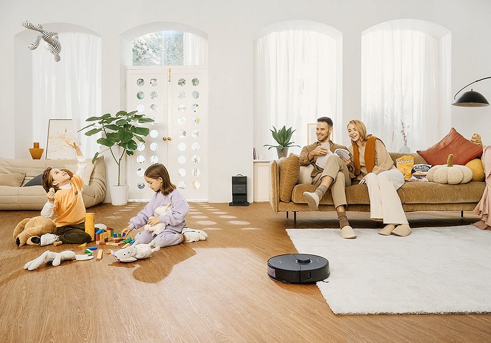 Роботы-пылесосы со станцией самоочистки: что это такое?