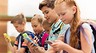 Телефон для школьника: 6 вариантов от «звонилок» до крутых аппаратов