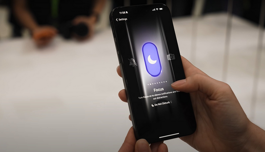 Опубликованы живые фото iPhone 15 Pro, 15 Pro Max, Apple Watch Ultra 2 и Watch Series 9