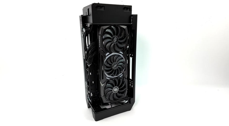 Компактный игровой ПК в корпусе Cooler Master NCORE 100 Max, с Ryzen 9 7950X и Radeon RX 7900 XTX проверили в 4K