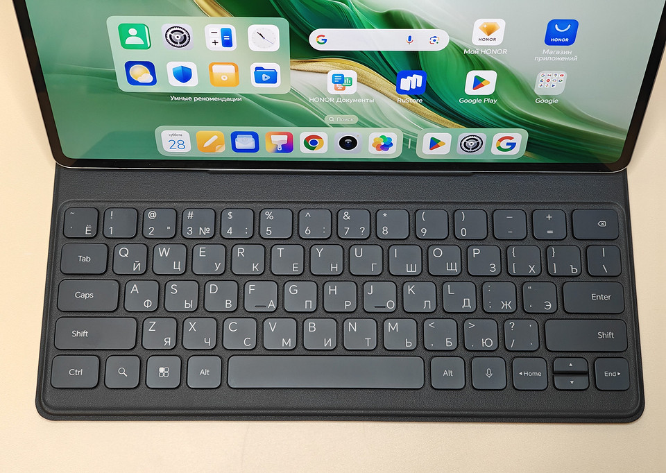 Обзор Honor MagicPad 2, флагманского планшета с OLED-экраном и нейросетями