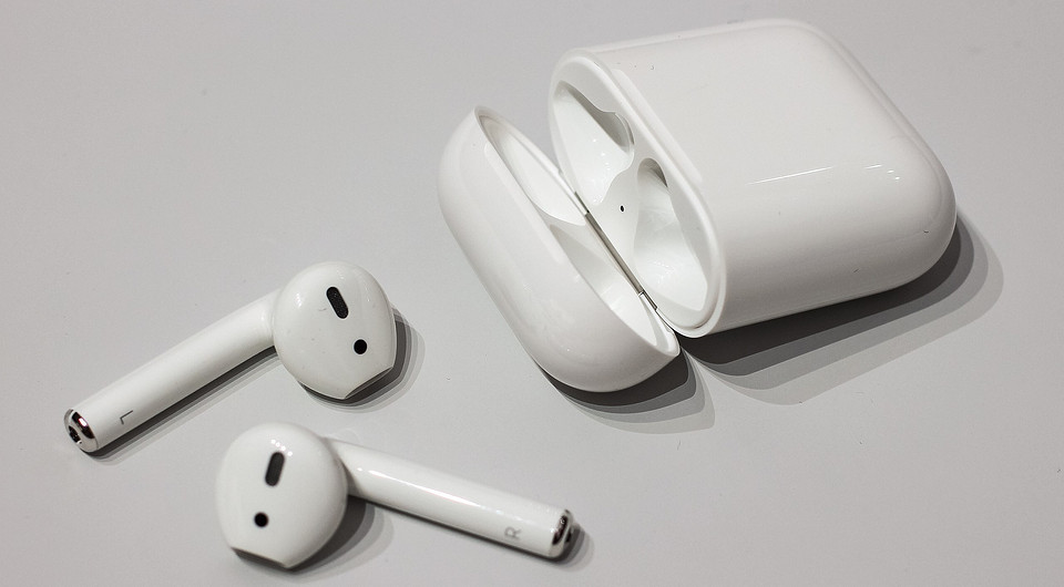 Какие модели наушников AirPods существуют и в чем разница