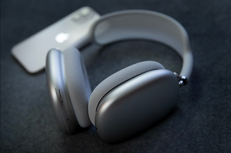 Какие модели наушников AirPods существуют и в чем разница