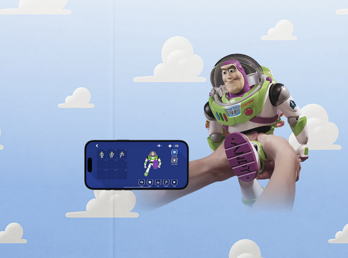 Вещь дня: создан самый крутой Базз Лайтер — умный, программируемый, с 3000 деталей и 75 чипами