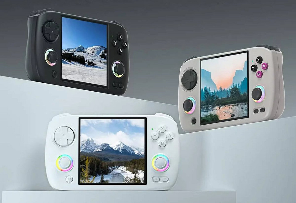 Мечта любого геймера: представлена портативная консоль Anbernic RG CubeXX