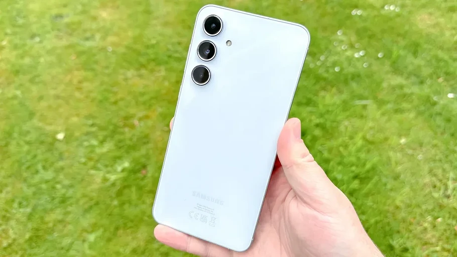 В Toms Guide назвали 10 лучших недорогих смартфонов — от Google Pixel 8a до CMF Phone 1