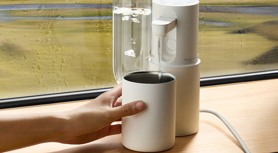 Xiaomi выпустила портативный диспенсер с функцией быстрого нагрева воды