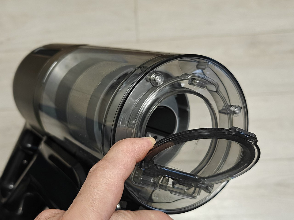 Обзор вертикального пылесоса Dreame Z40 Station: станция самоочистки и насадка для питомцев